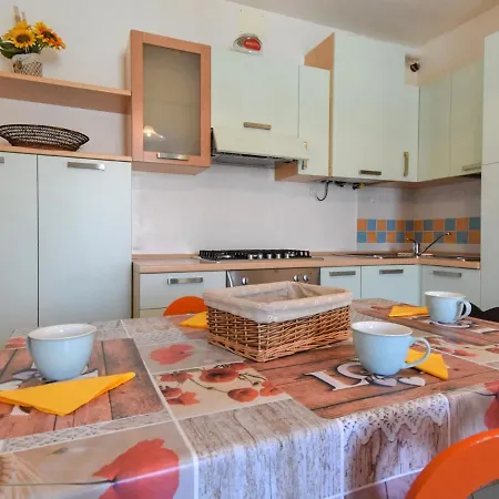 Solmare-29 By Interhome Rosapineta