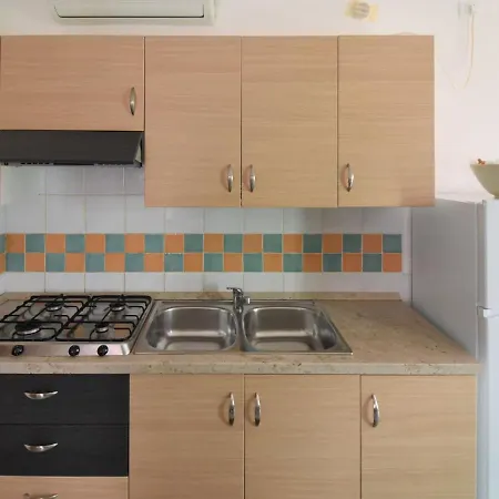 Solmare-29 By Interhome * Rosapineta